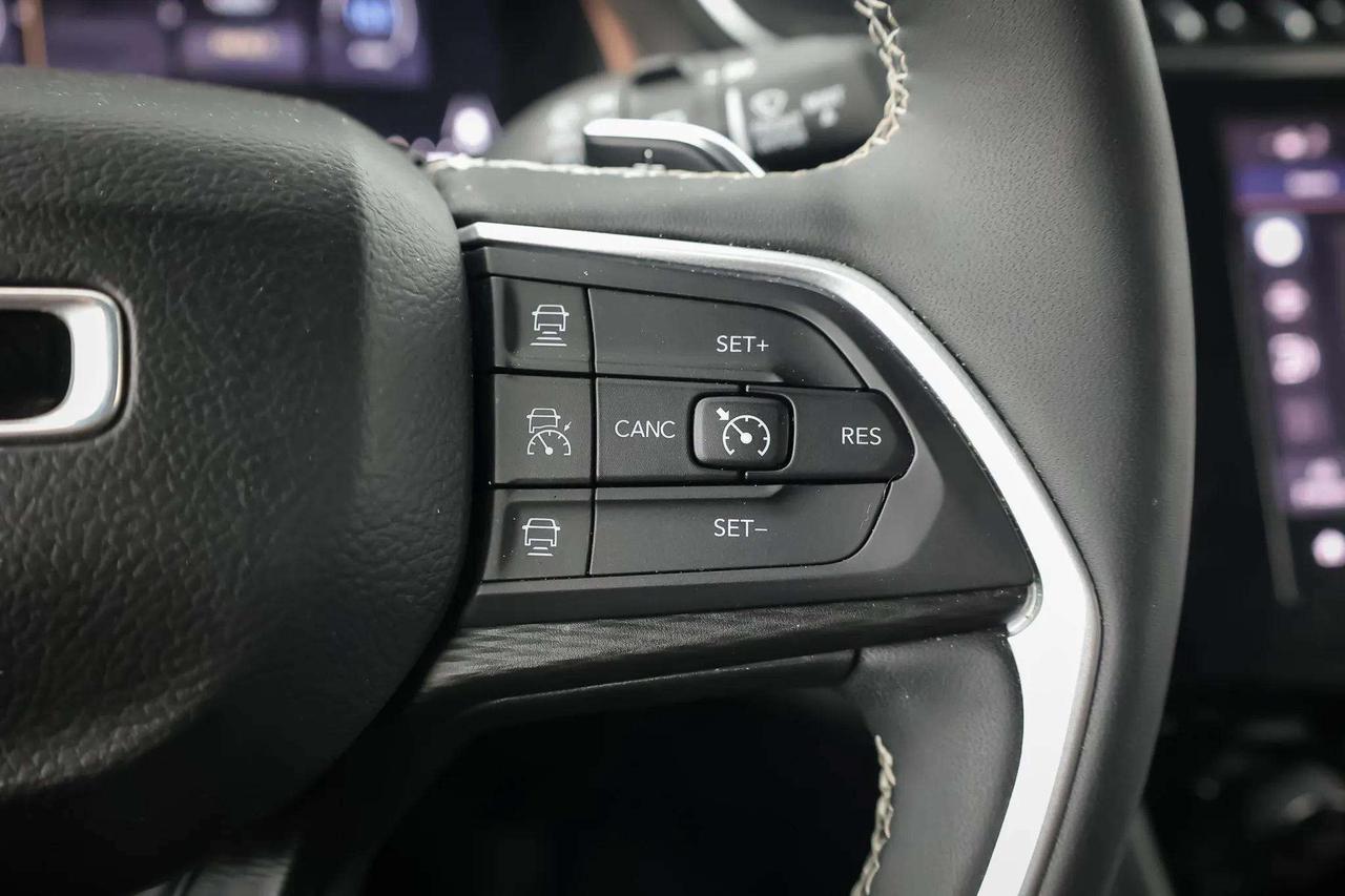 2023 Jeep Grand Cherokee L  Photo