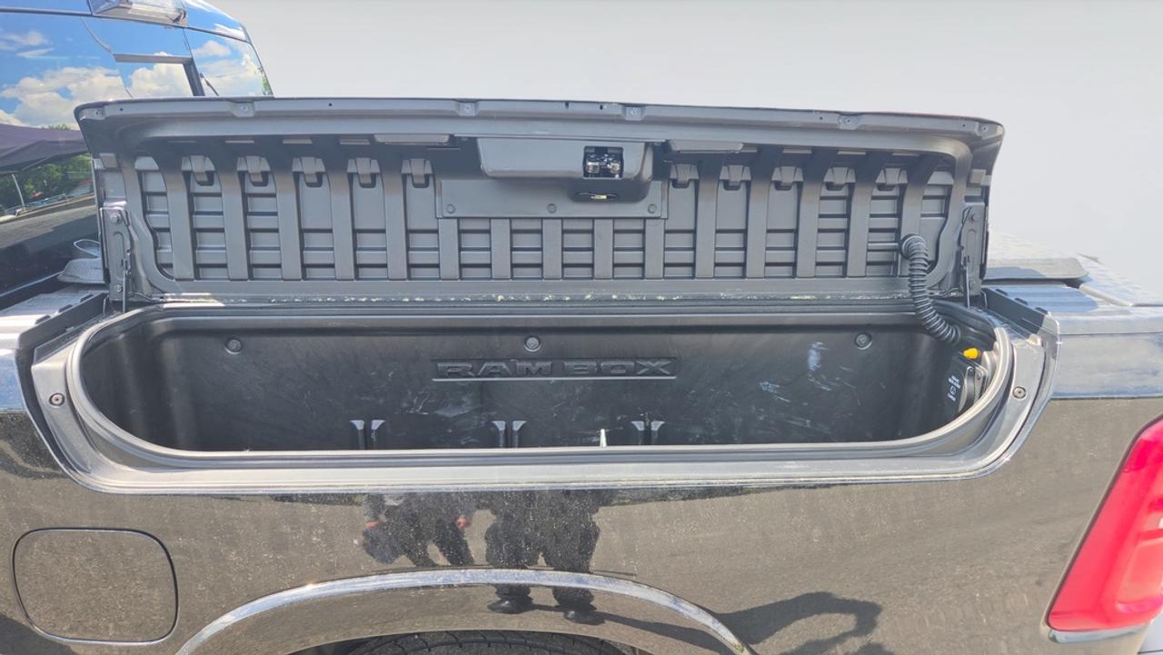 2025 RAM 1500 TUNGSTEN 3.0L 6 Photo