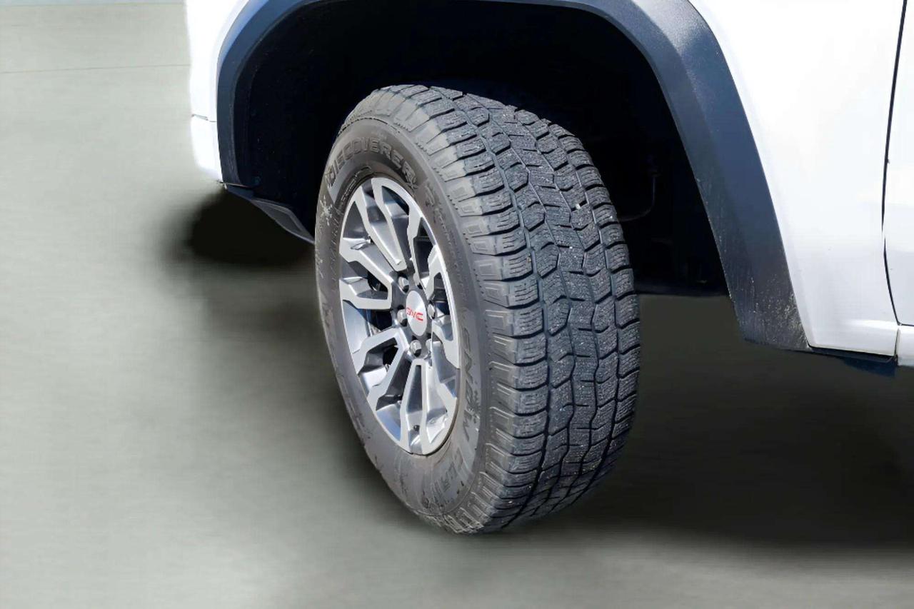 2023 GMC Canyon AT4 2.7L TURBO 4WD Photo