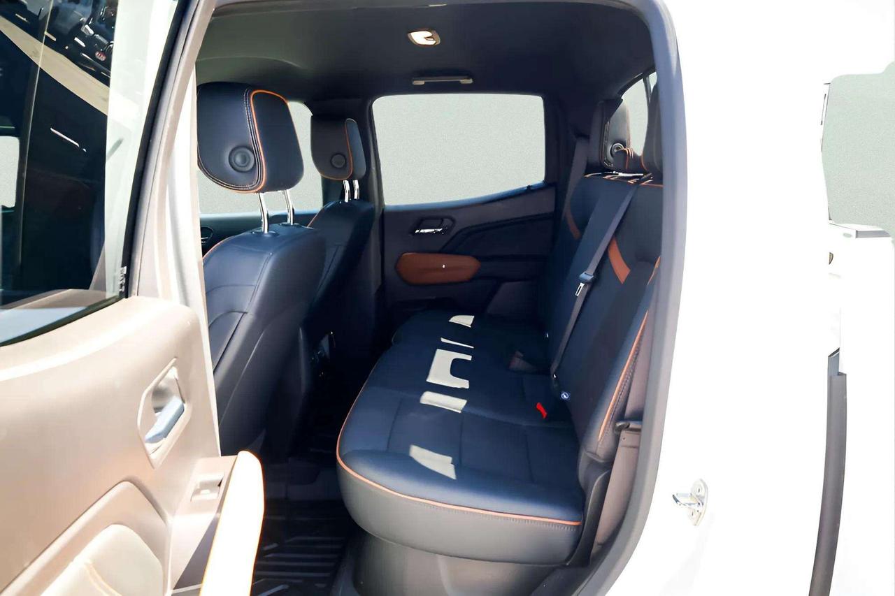 2023 GMC Canyon AT4 2.7L TURBO 4WD Photo