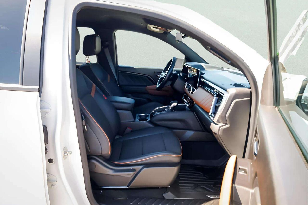 2023 GMC Canyon AT4 2.7L TURBO 4WD Photo