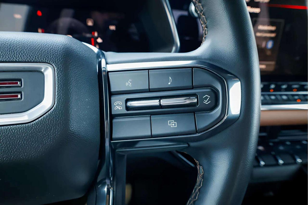 2023 GMC Canyon AT4 2.7L TURBO 4WD Photo