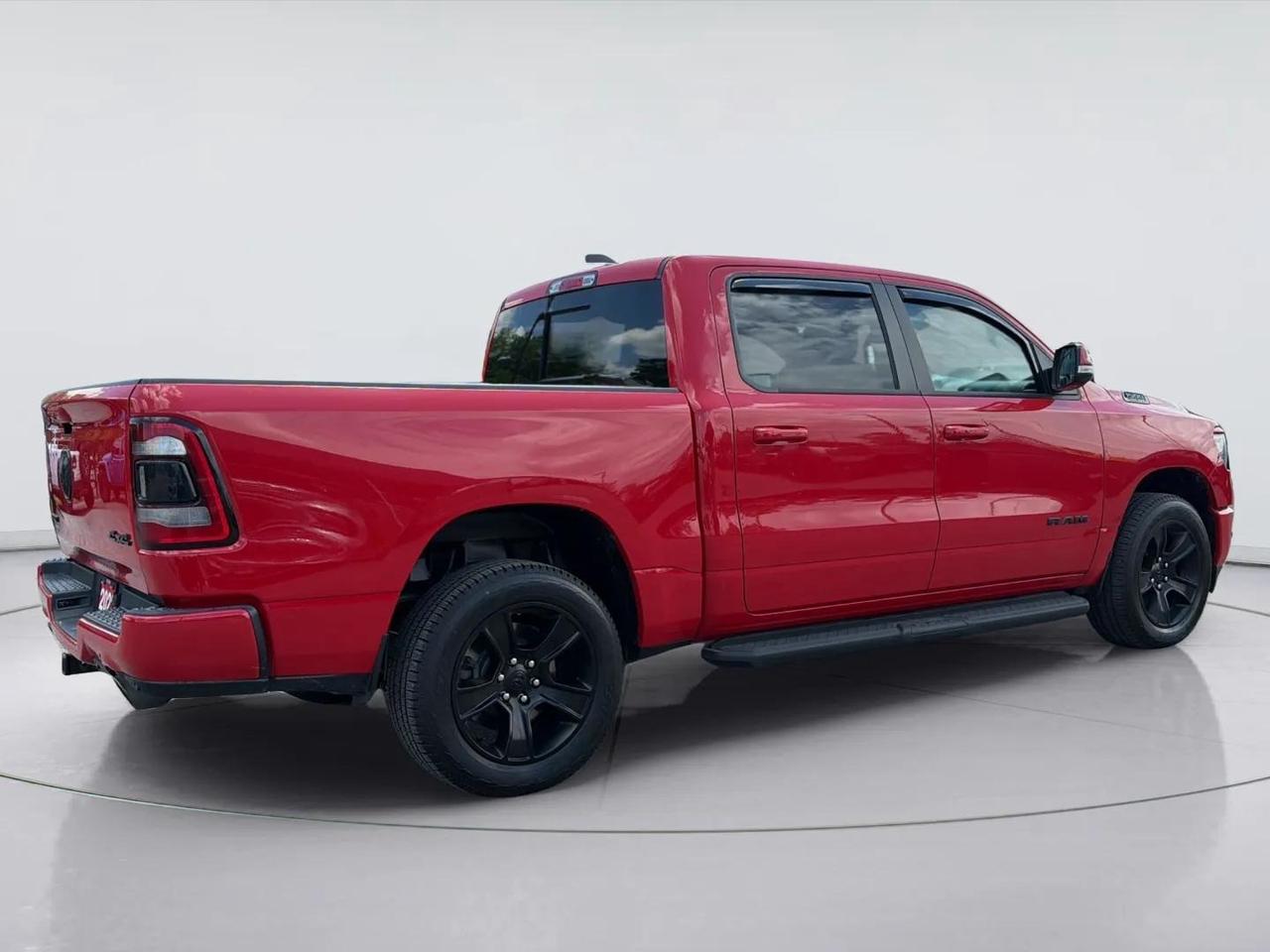 2022 RAM 1500 SPORT 5.7L V8 Photo3