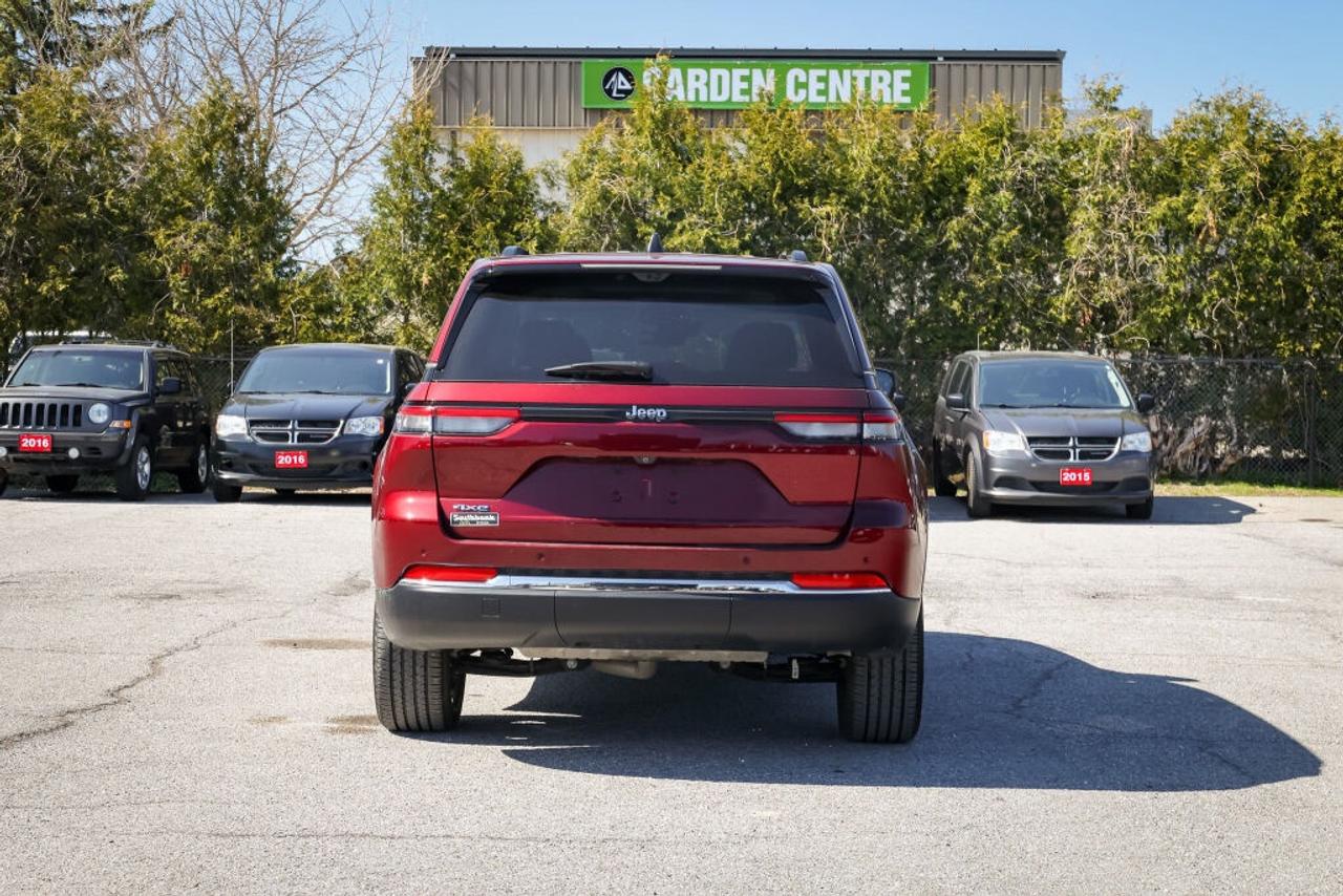 2022 Jeep Grand Cherokee 4xe  Photo