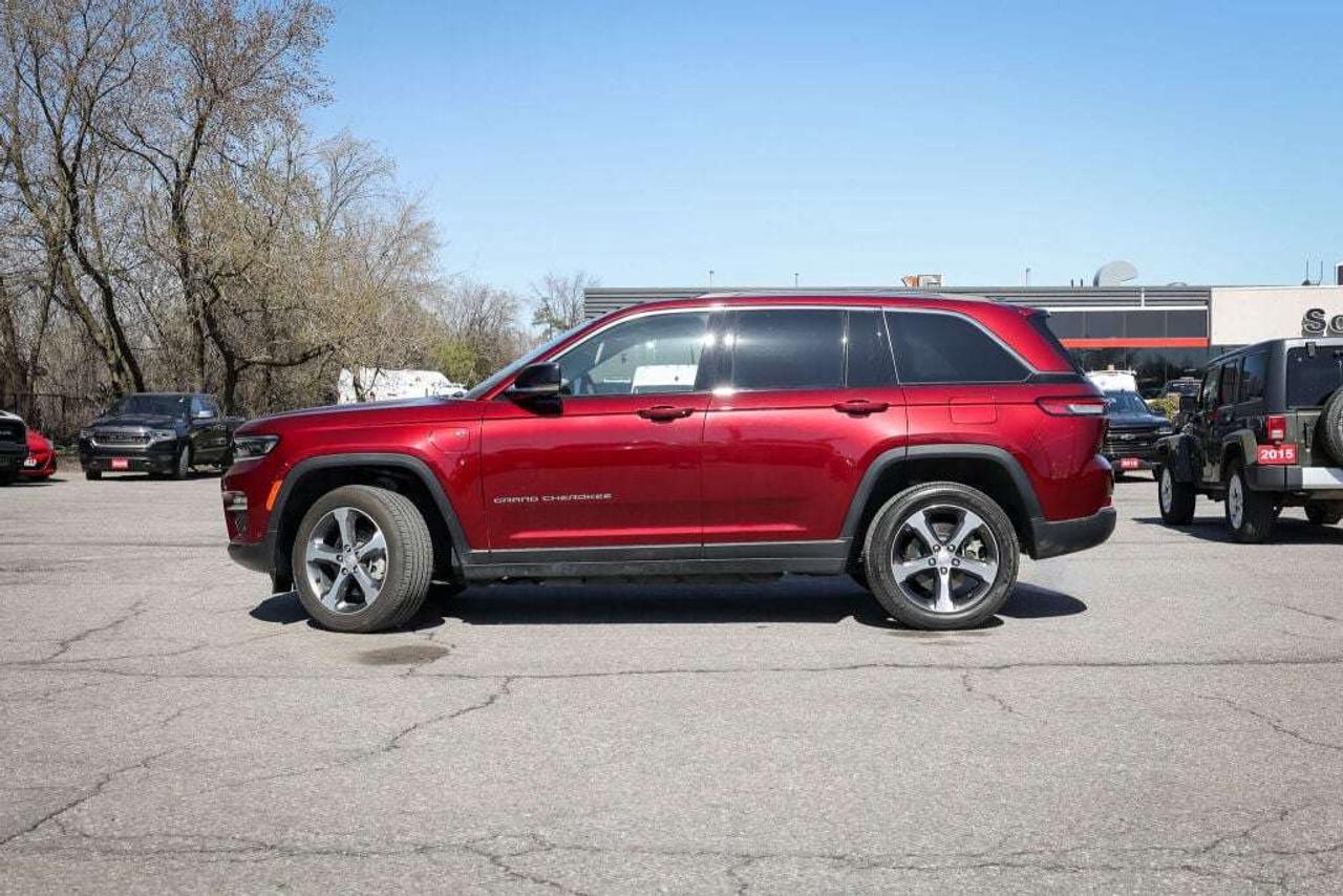 2022 Jeep Grand Cherokee  Photo