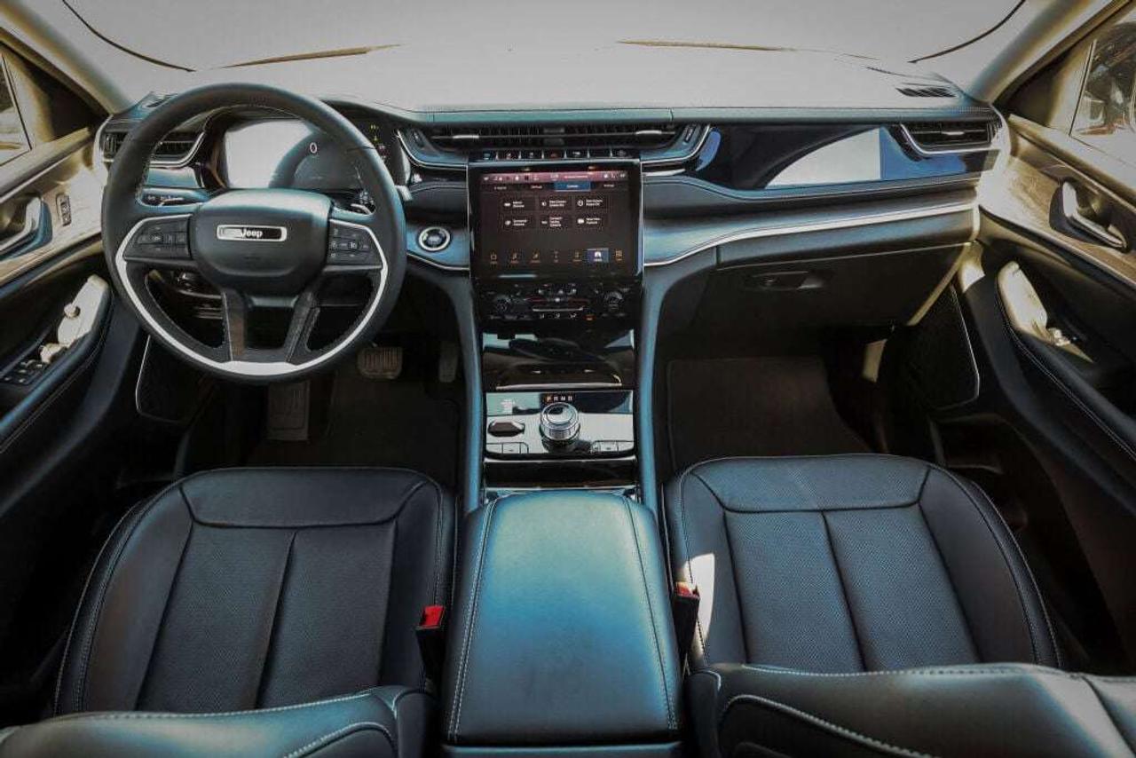 2022 Jeep Grand Cherokee  Photo