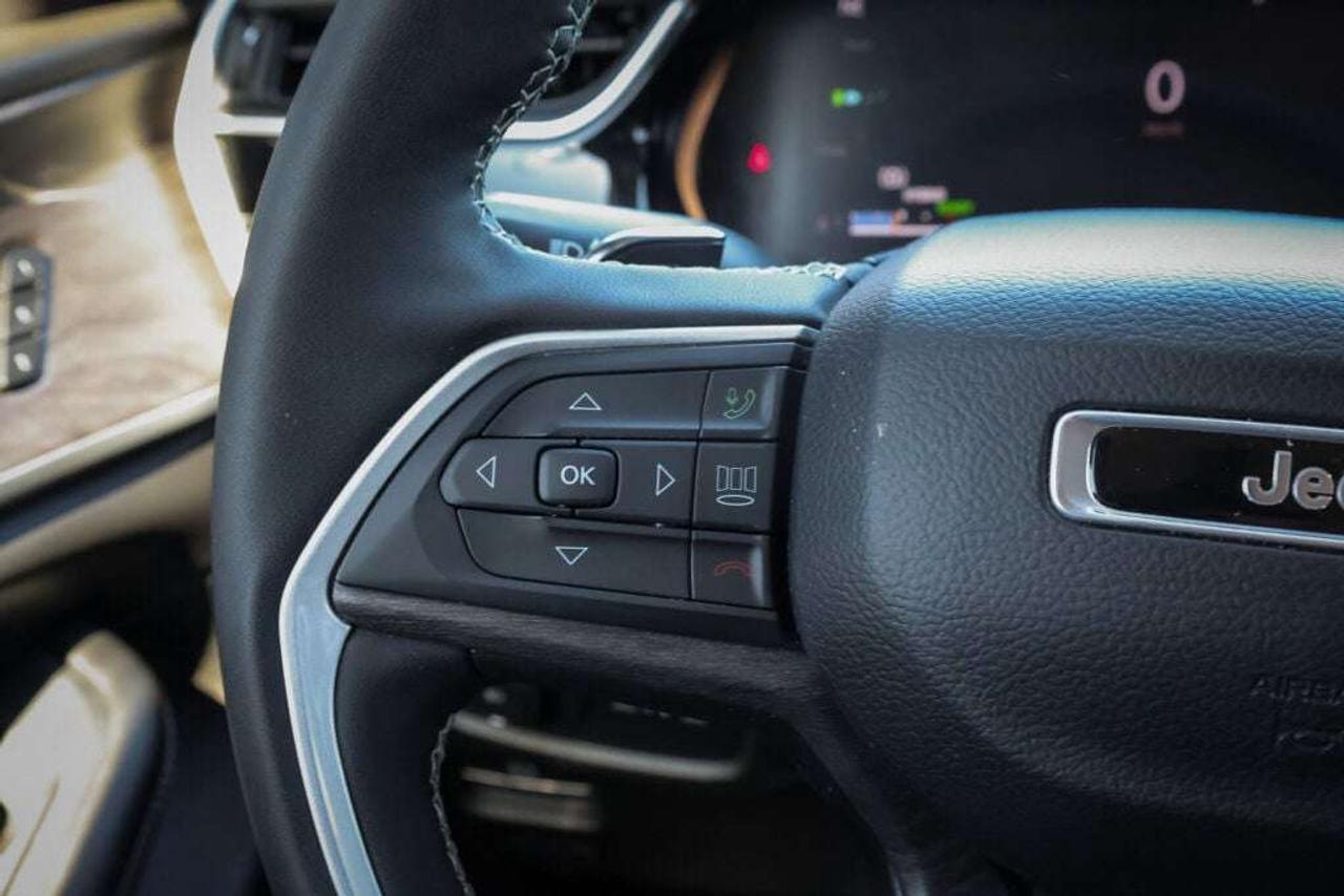 2022 Jeep Grand Cherokee  Photo