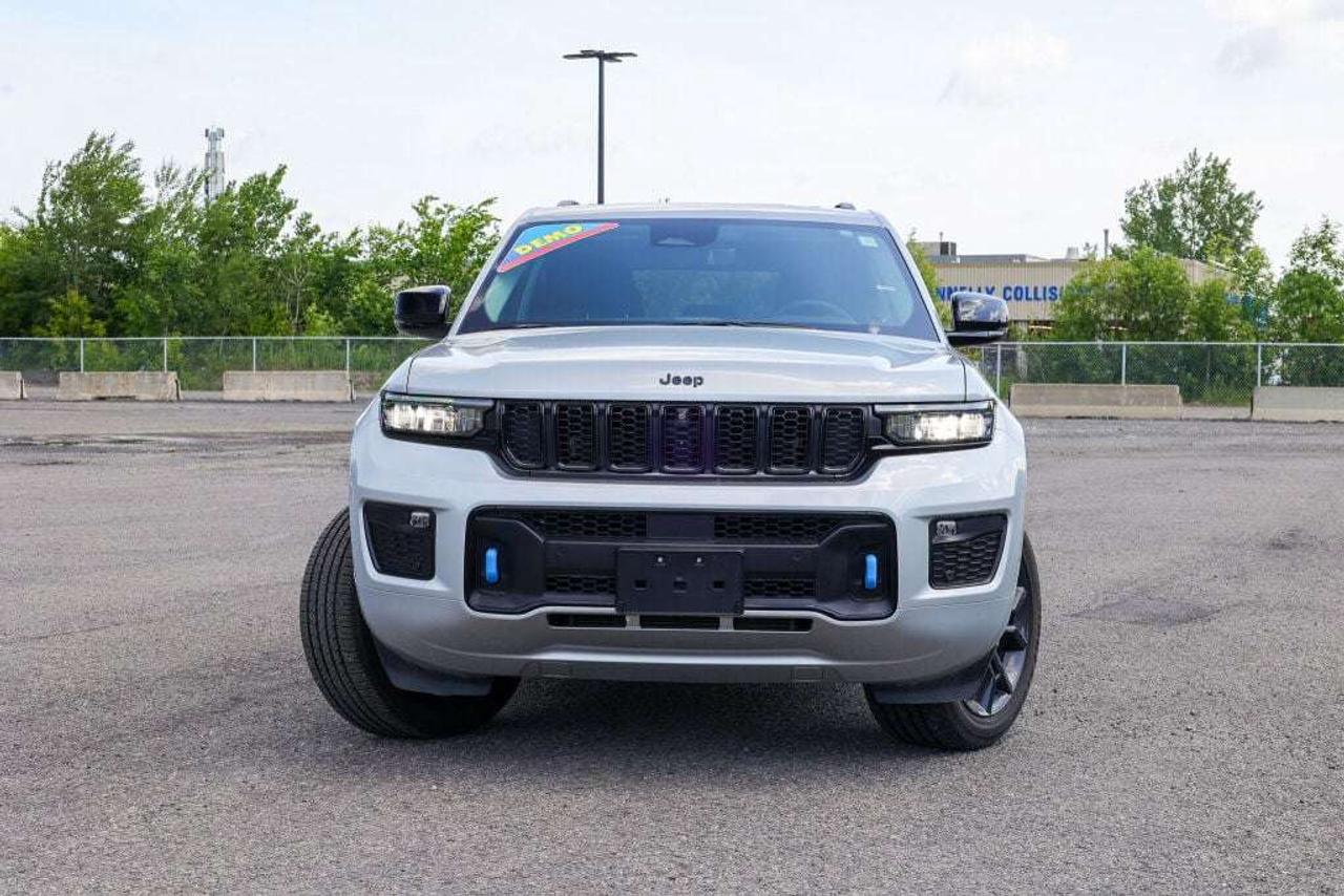 2023 Jeep Grand Cherokee 30th Anniversary Photo5