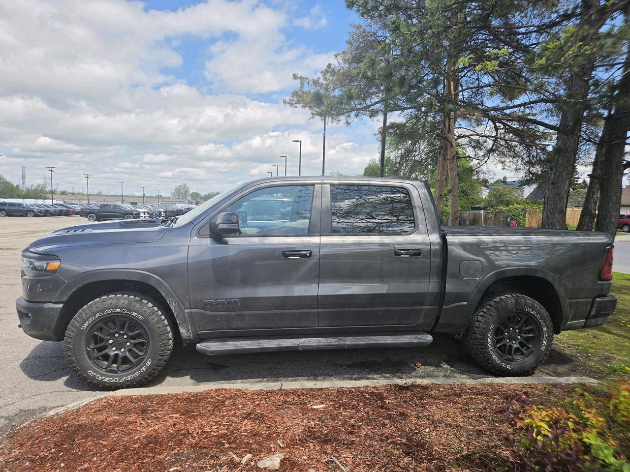 2025 RAM 1500  Photo