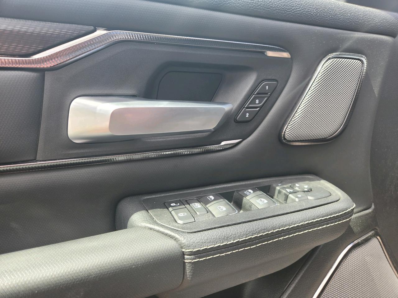 2025 RAM 1500  Photo