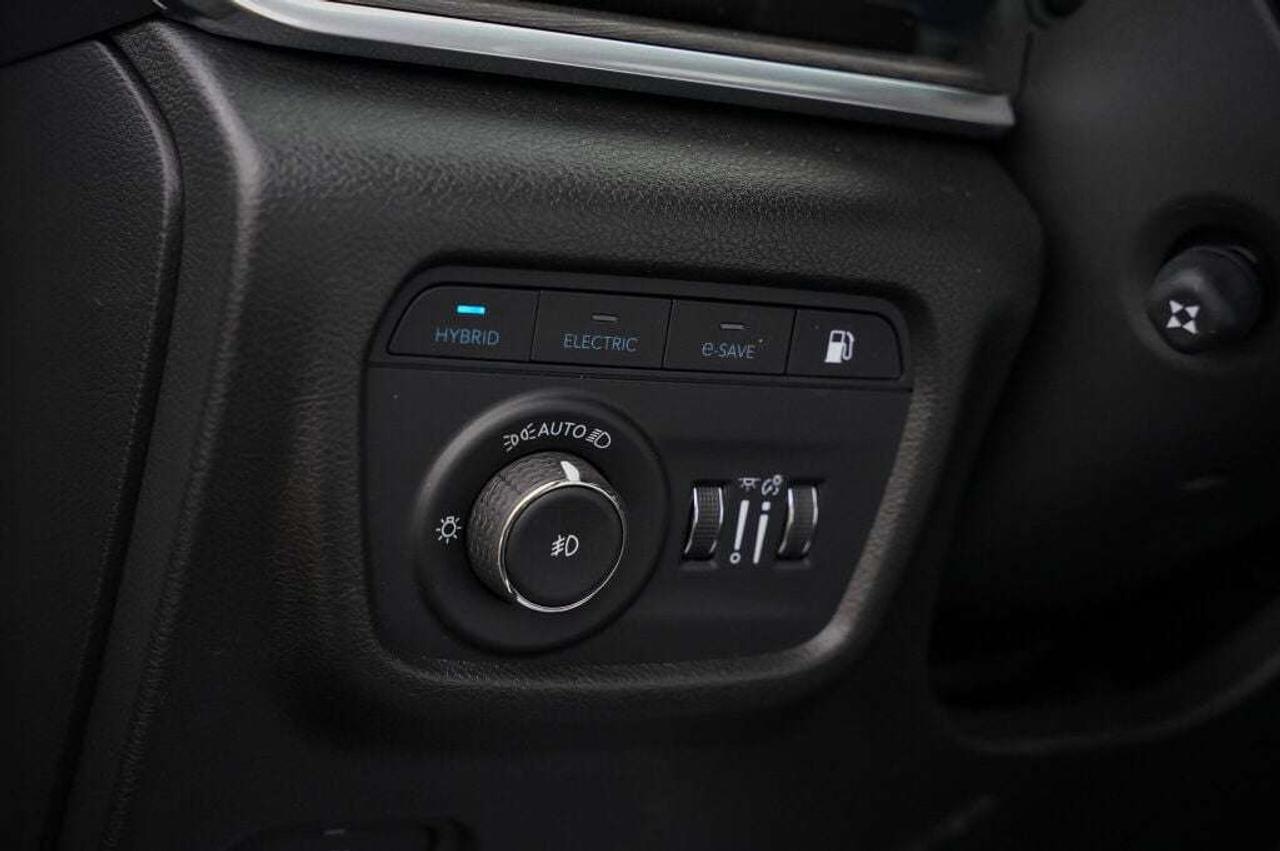 2022 Jeep Grand Cherokee Overland Photo