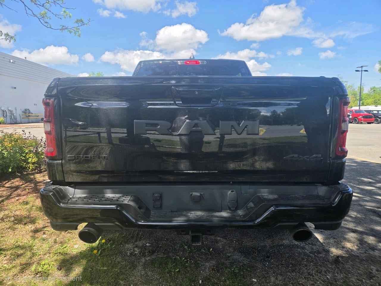 2025 RAM 1500  Photo