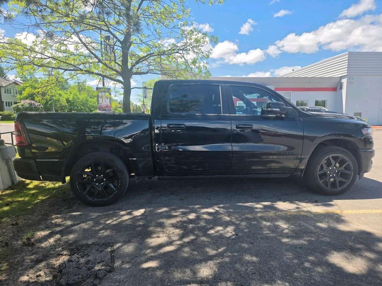 2025 RAM 1500 SPORT Photo