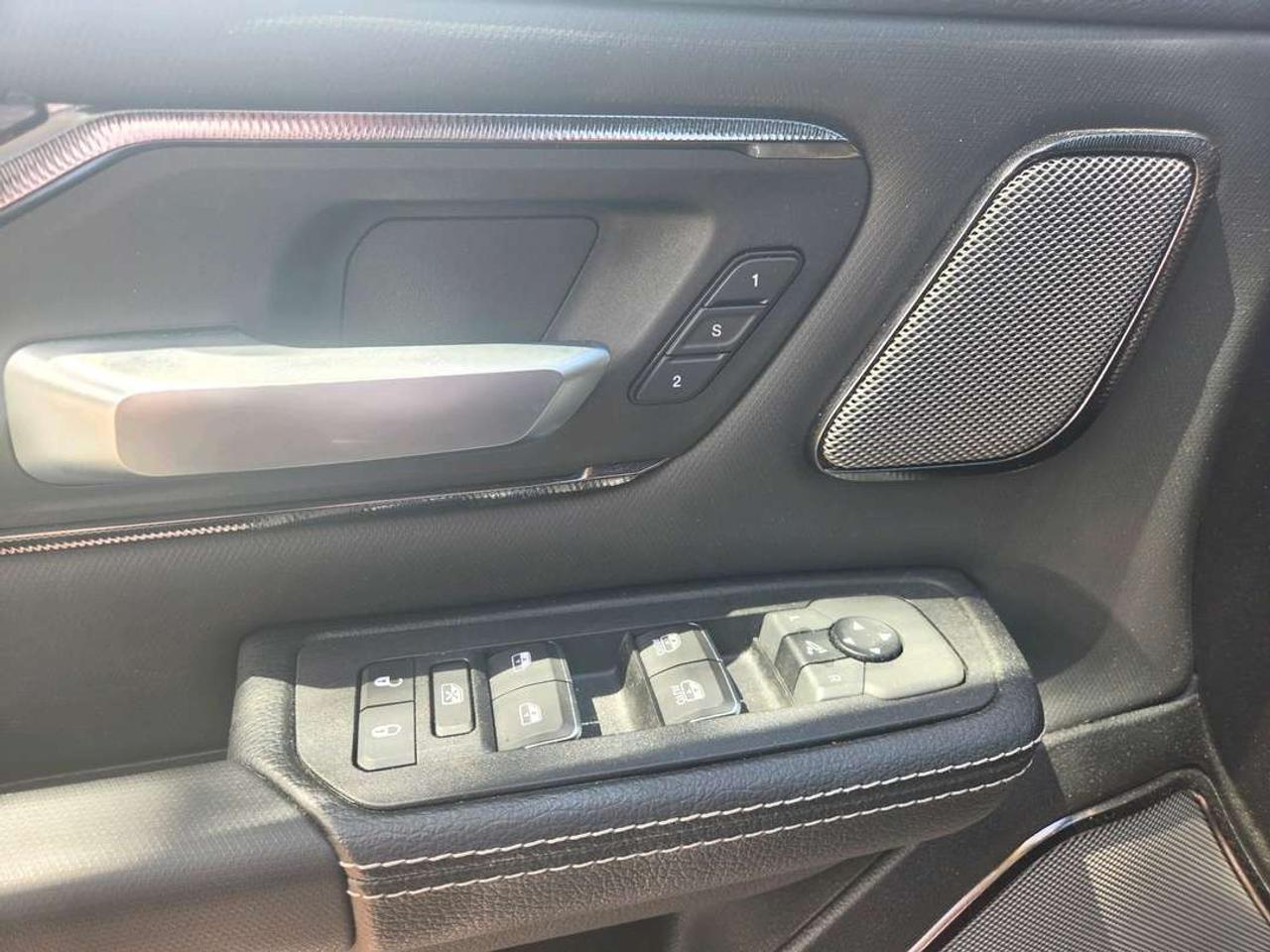 2025 RAM 1500 SPORT Photo