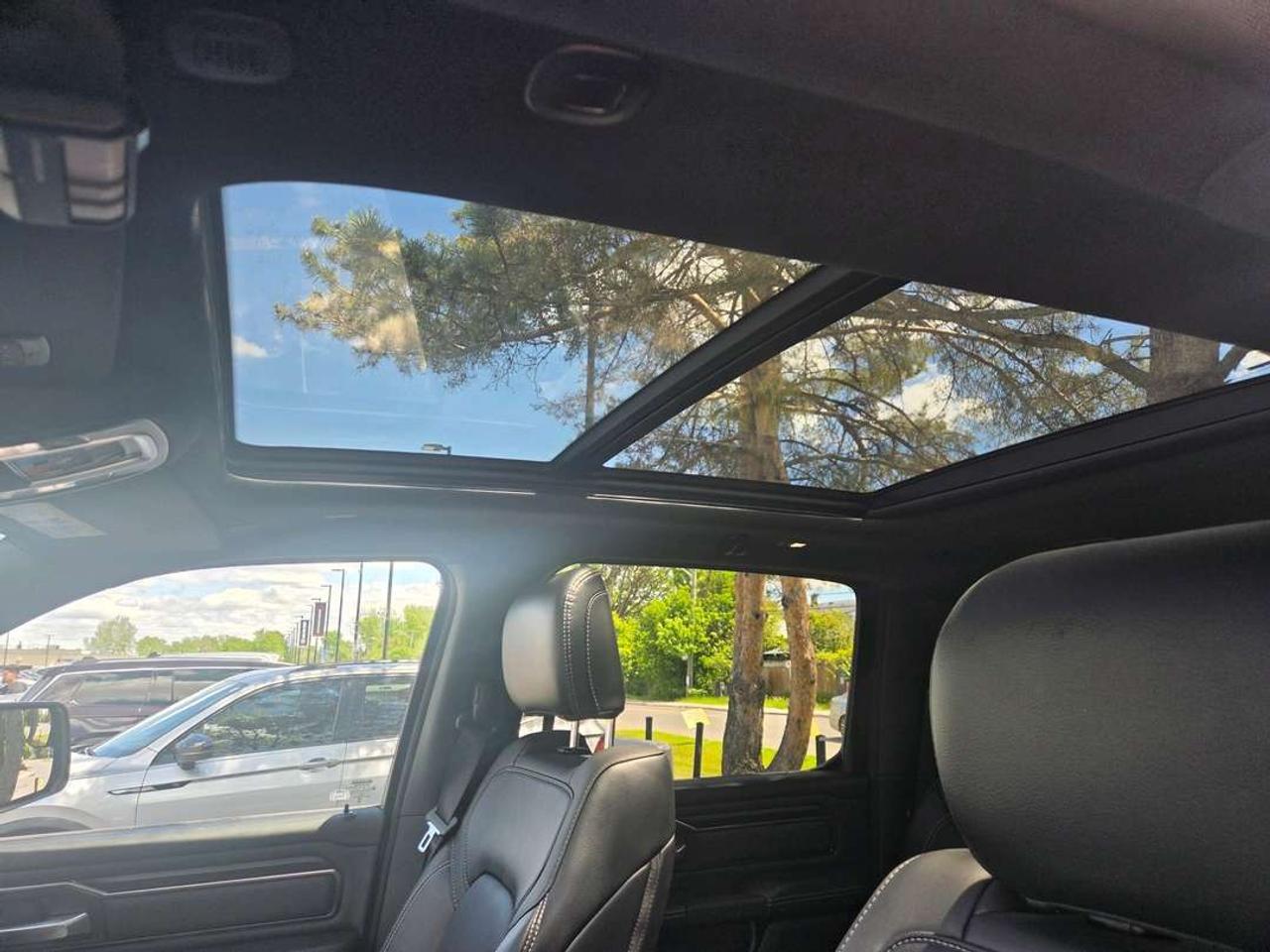 2025 RAM 1500 SPORT Photo