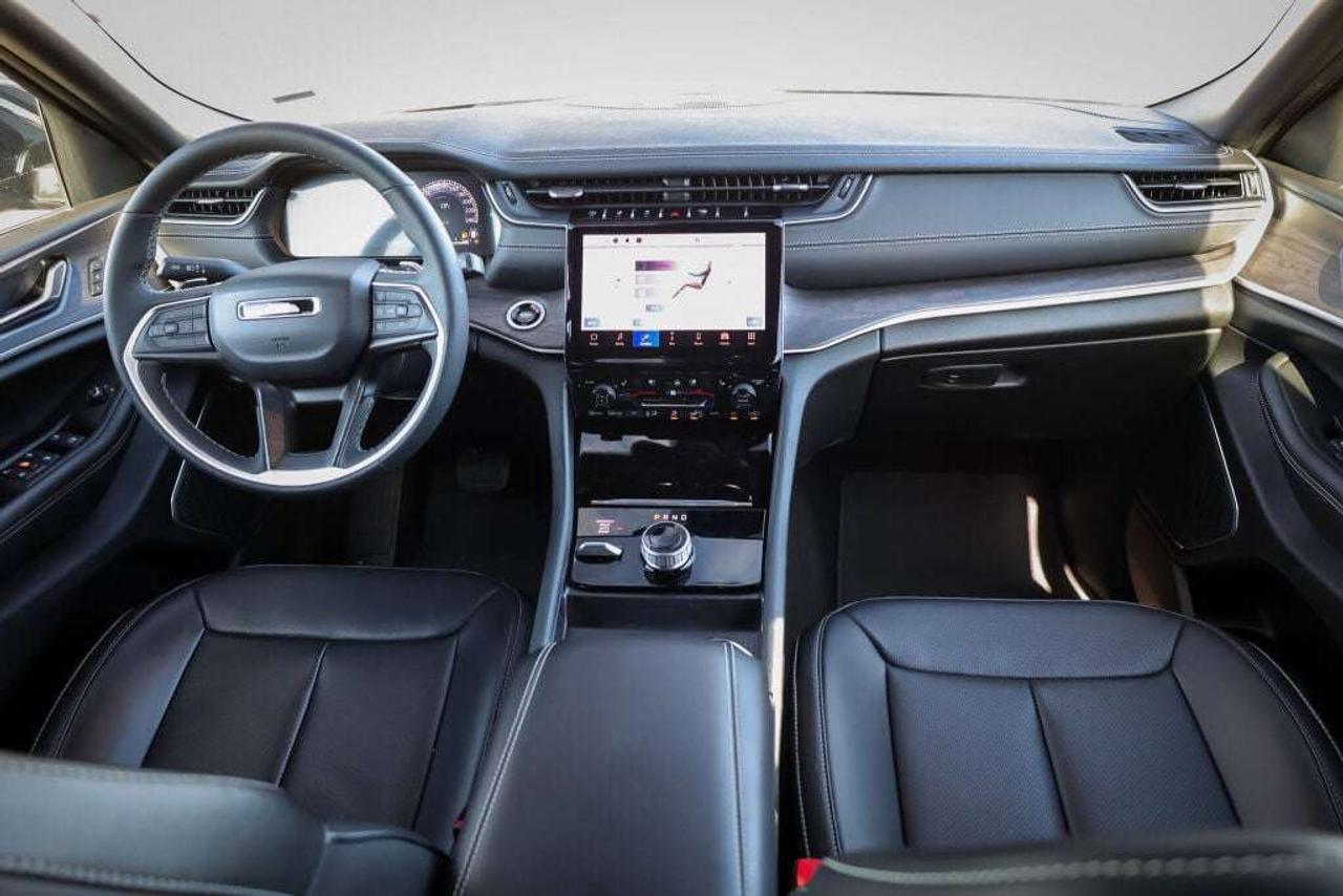 2025 Jeep Grand Cherokee Limited Photo