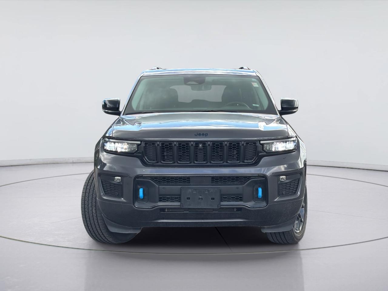 2023 Jeep Grand Cherokee 30th Anniversary Photo