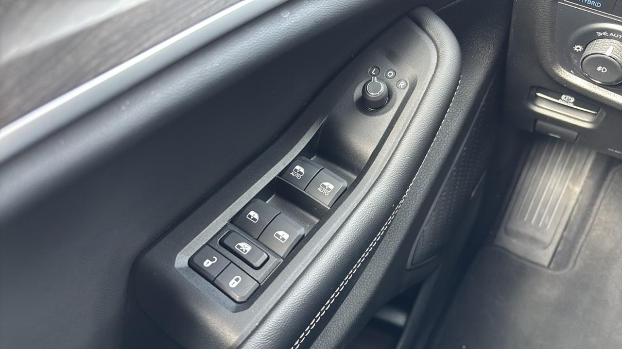 2023 Jeep Grand Cherokee 30th Anniversary Photo