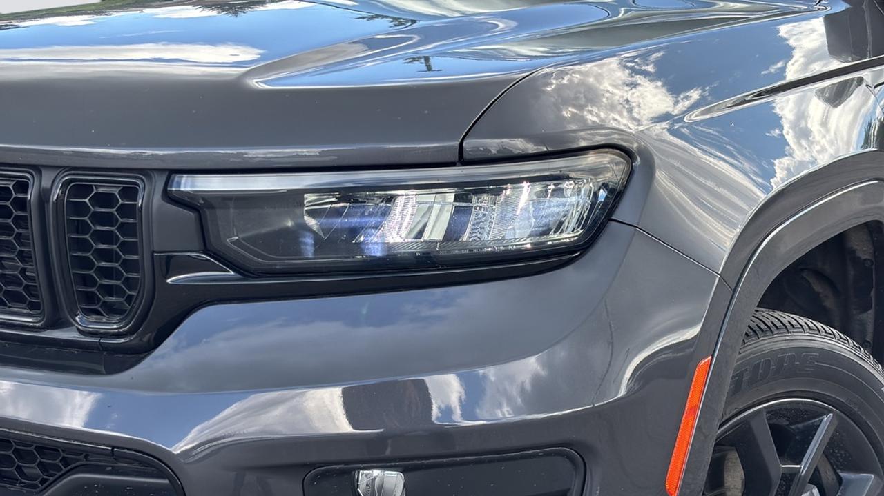 2023 Jeep Grand Cherokee 30th Anniversary Photo