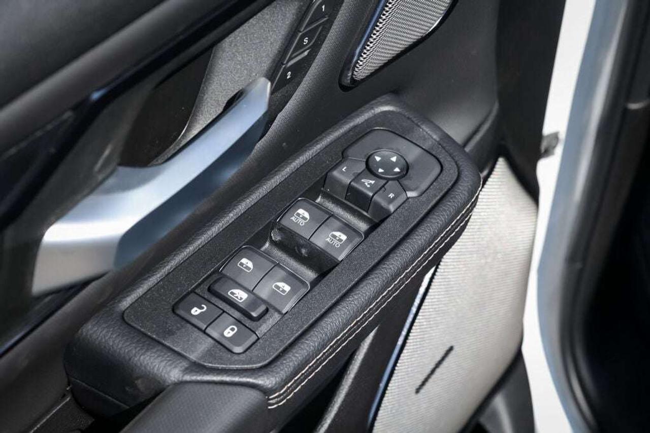 2025 RAM 1500 SPORT Photo