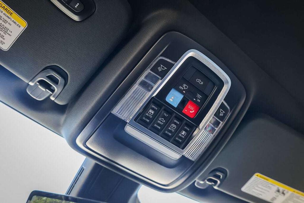 2025 RAM 1500 SPORT Photo