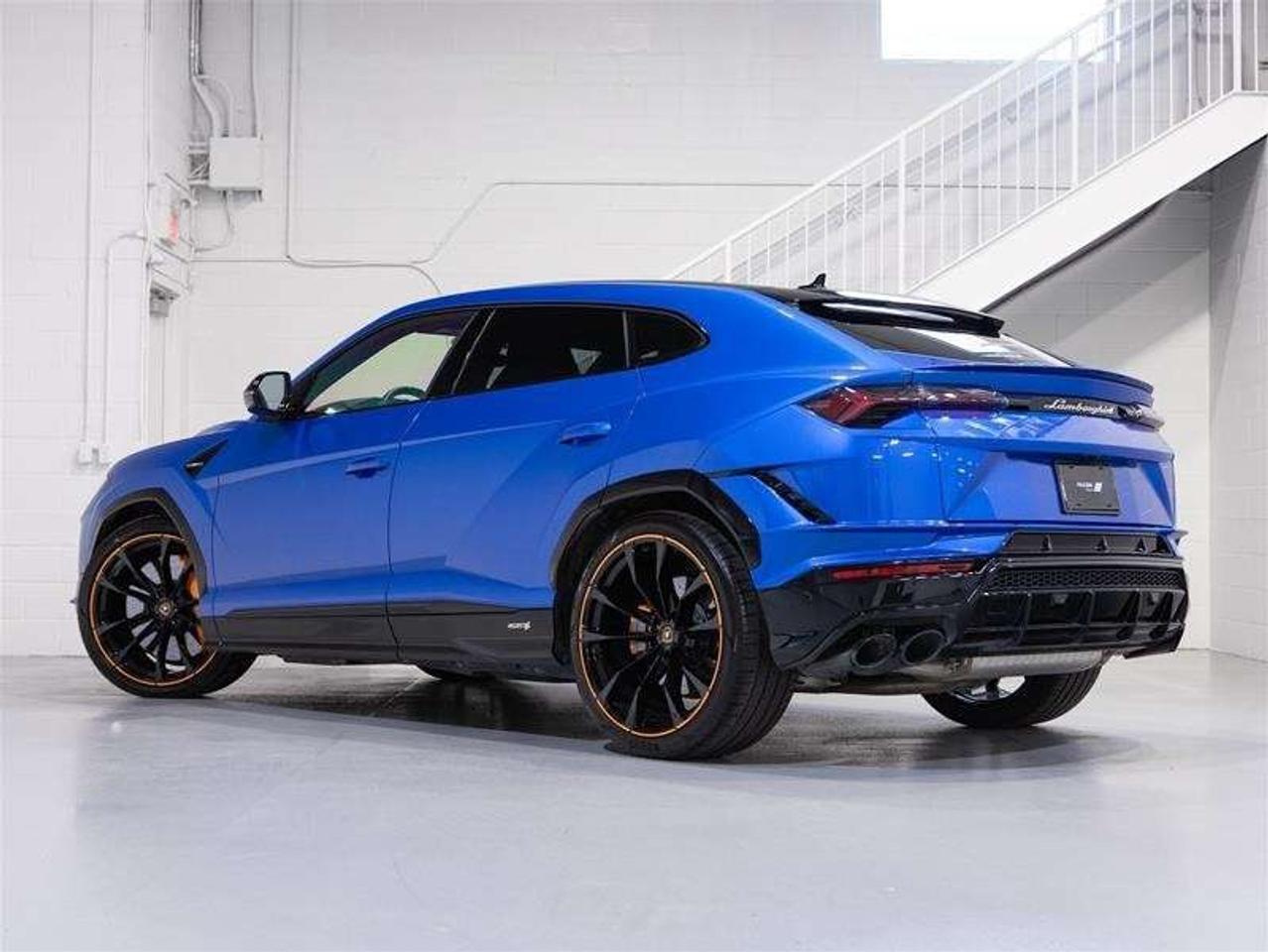 2024 Lamborghini Urus S Photo