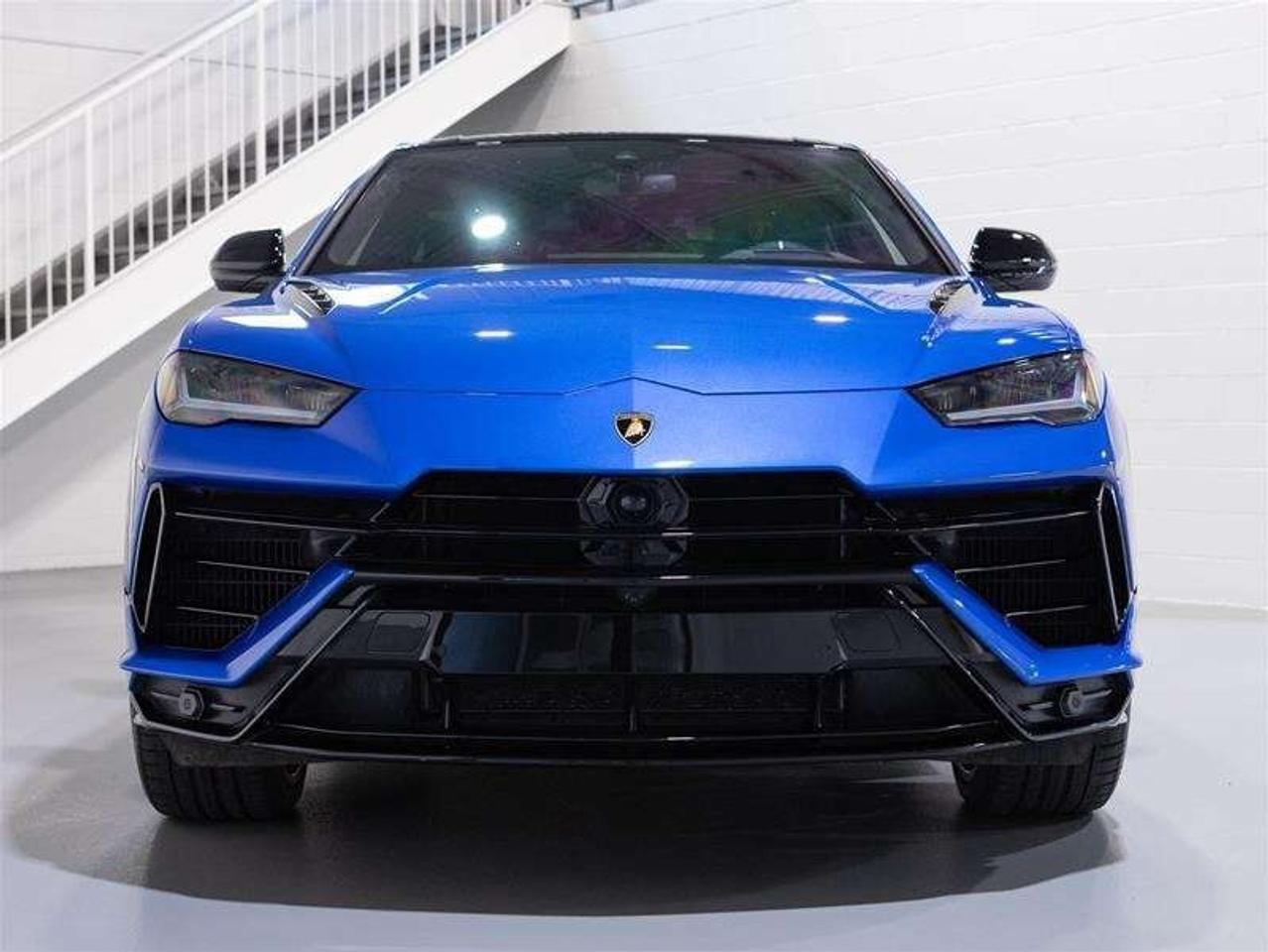 2024 Lamborghini Urus S Photo