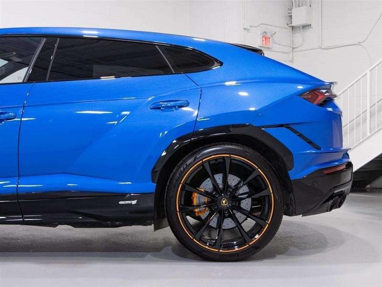 2024 Lamborghini Urus S Photo