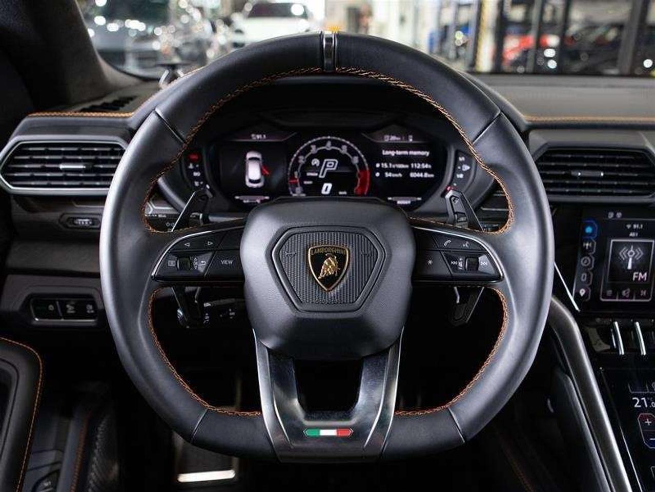 2024 Lamborghini Urus S Photo