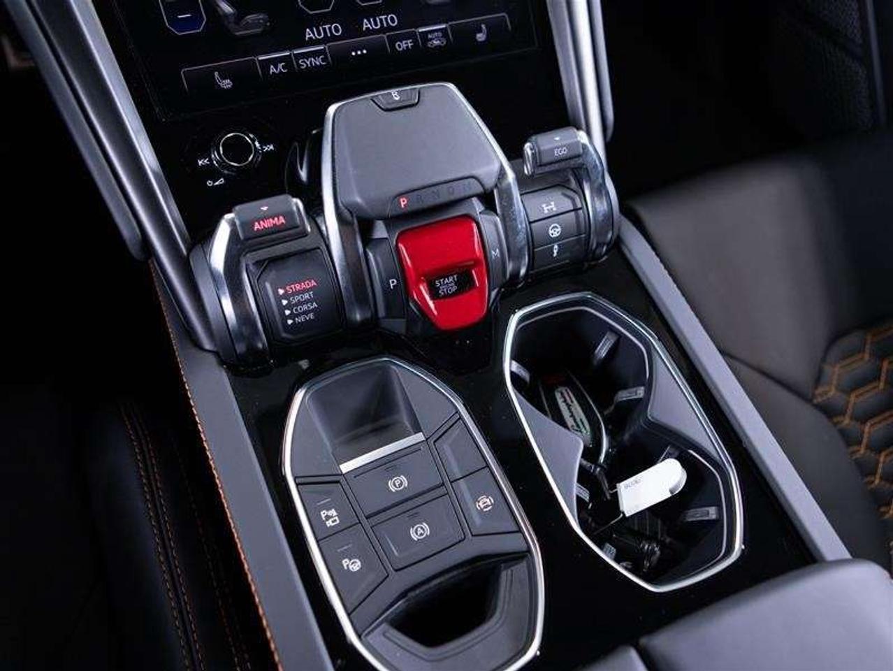 2024 Lamborghini Urus S Photo