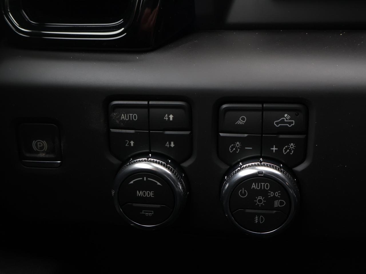2026 GMC Sierra 1500 AT4X Photo