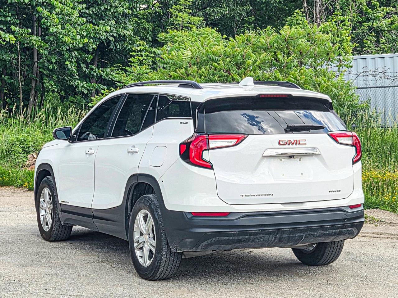 2024 GMC Terrain SLE Photo