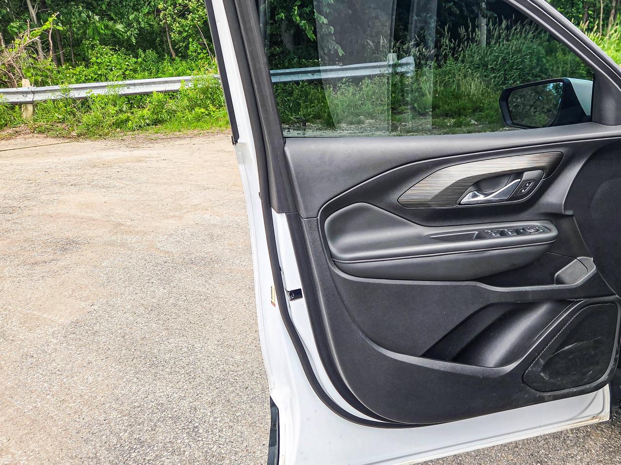 2024 GMC Terrain SLE Photo