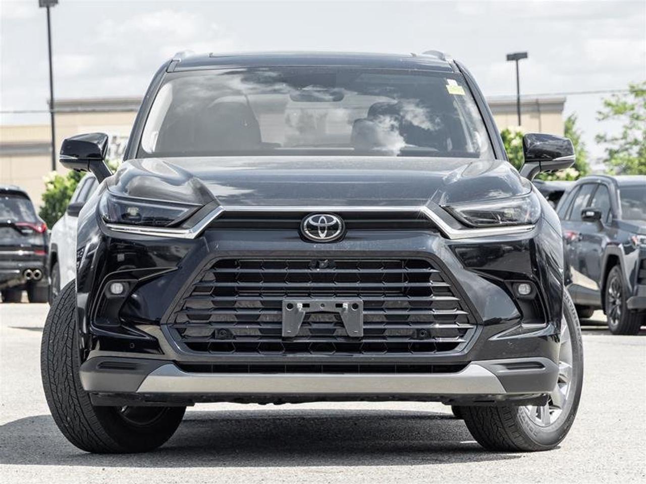 2025 Toyota Grand Highlander Limited AWD Pano Sunroof | Backup Cam | Navi | Heated Seats | JBL Audio | Wireless Charging | Limited Photo