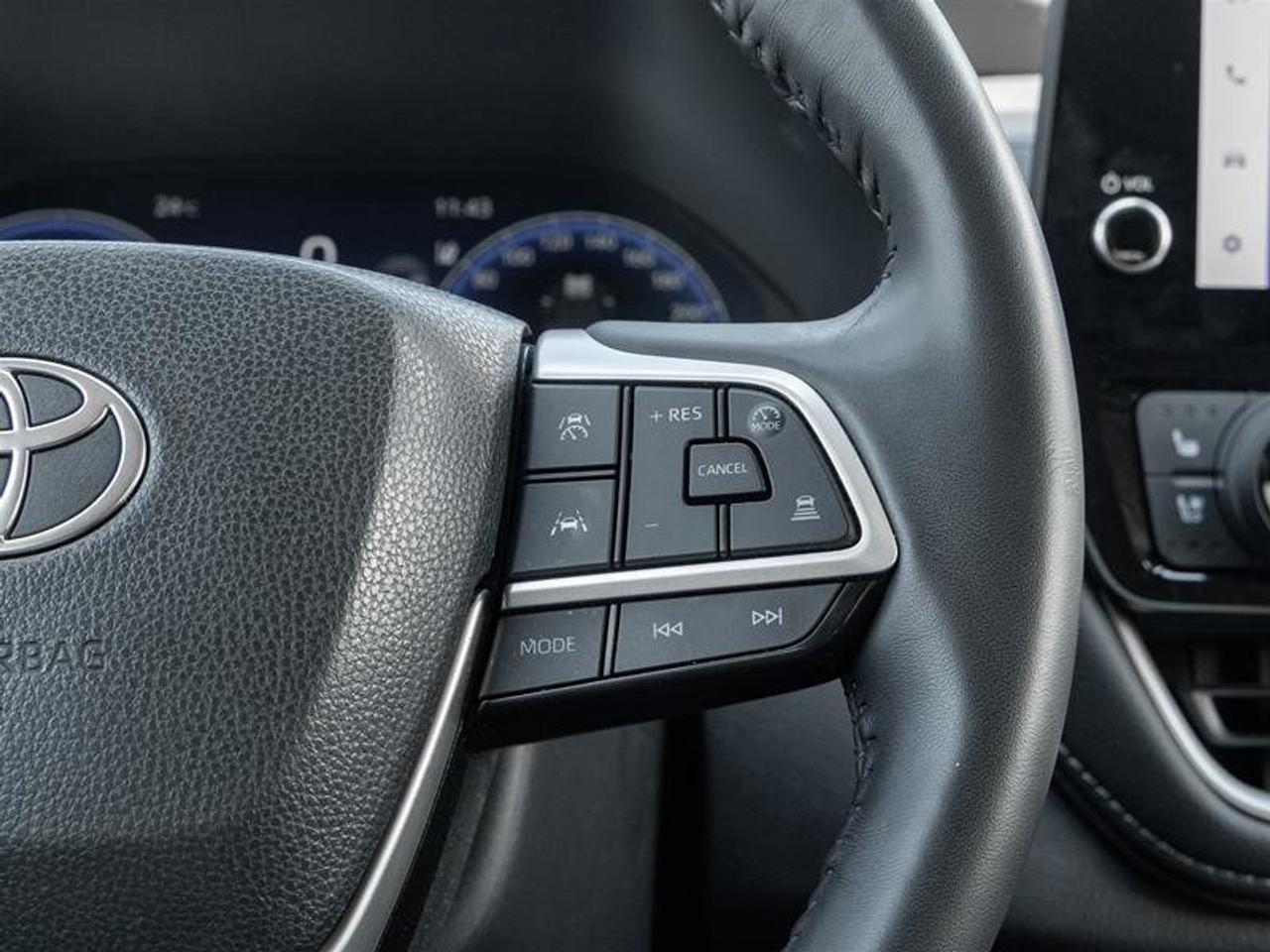 2025 Toyota Grand Highlander Limited AWD Pano Sunroof | Backup Cam | Navi | Heated Seats | JBL Audio | Wireless Charging | Limited Photo