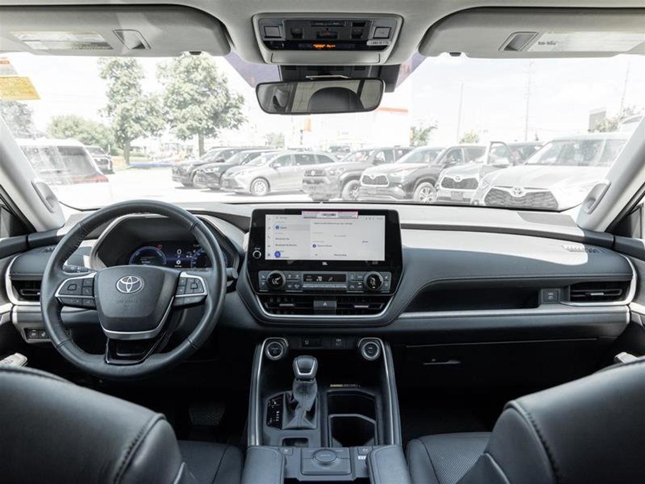 2025 Toyota Grand Highlander Limited AWD Pano Sunroof | Backup Cam | Navi | Heated Seats | JBL Audio | Wireless Charging | Limited Photo
