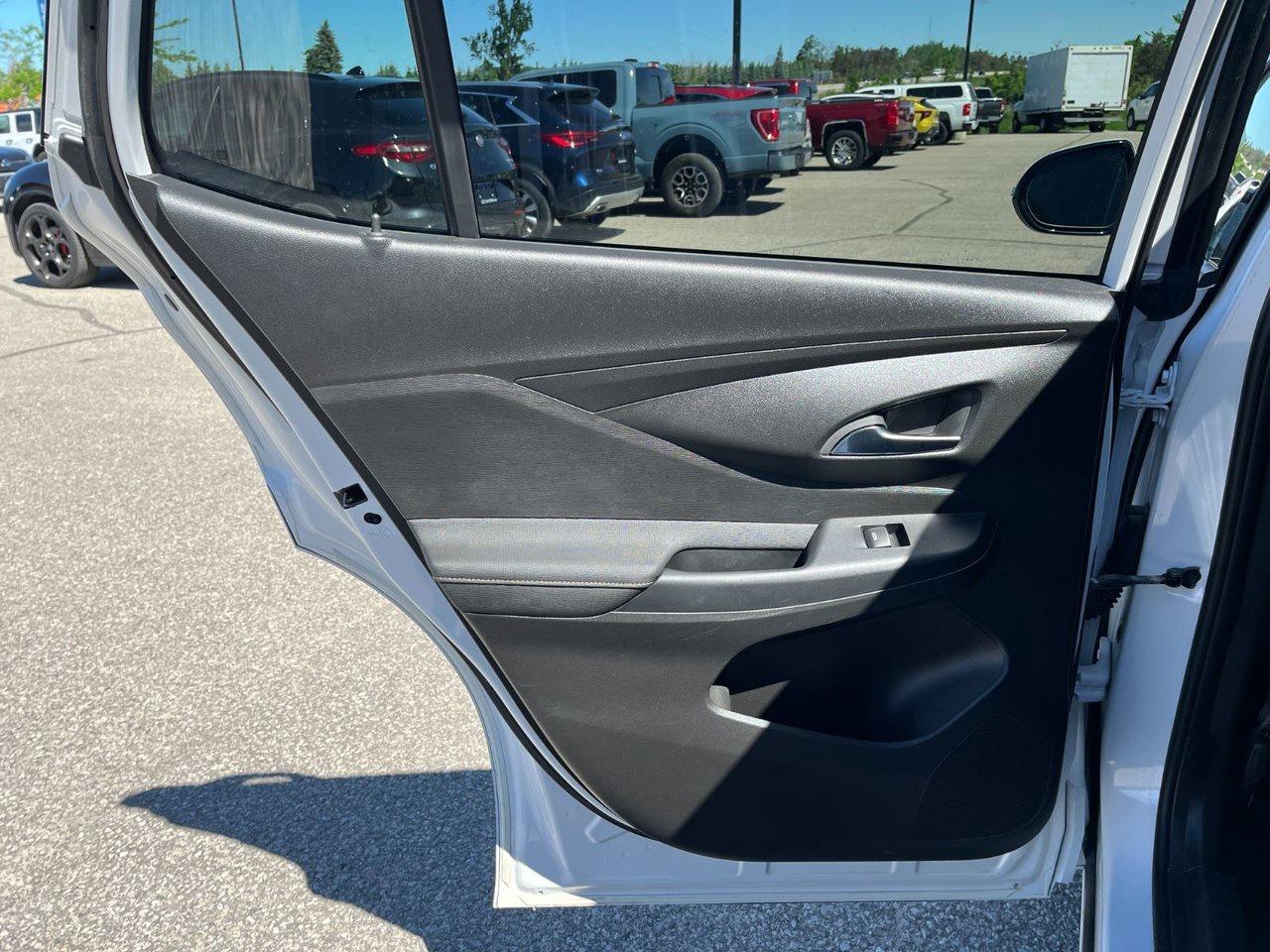 2024 Buick Envista AVENIR FWD Photo