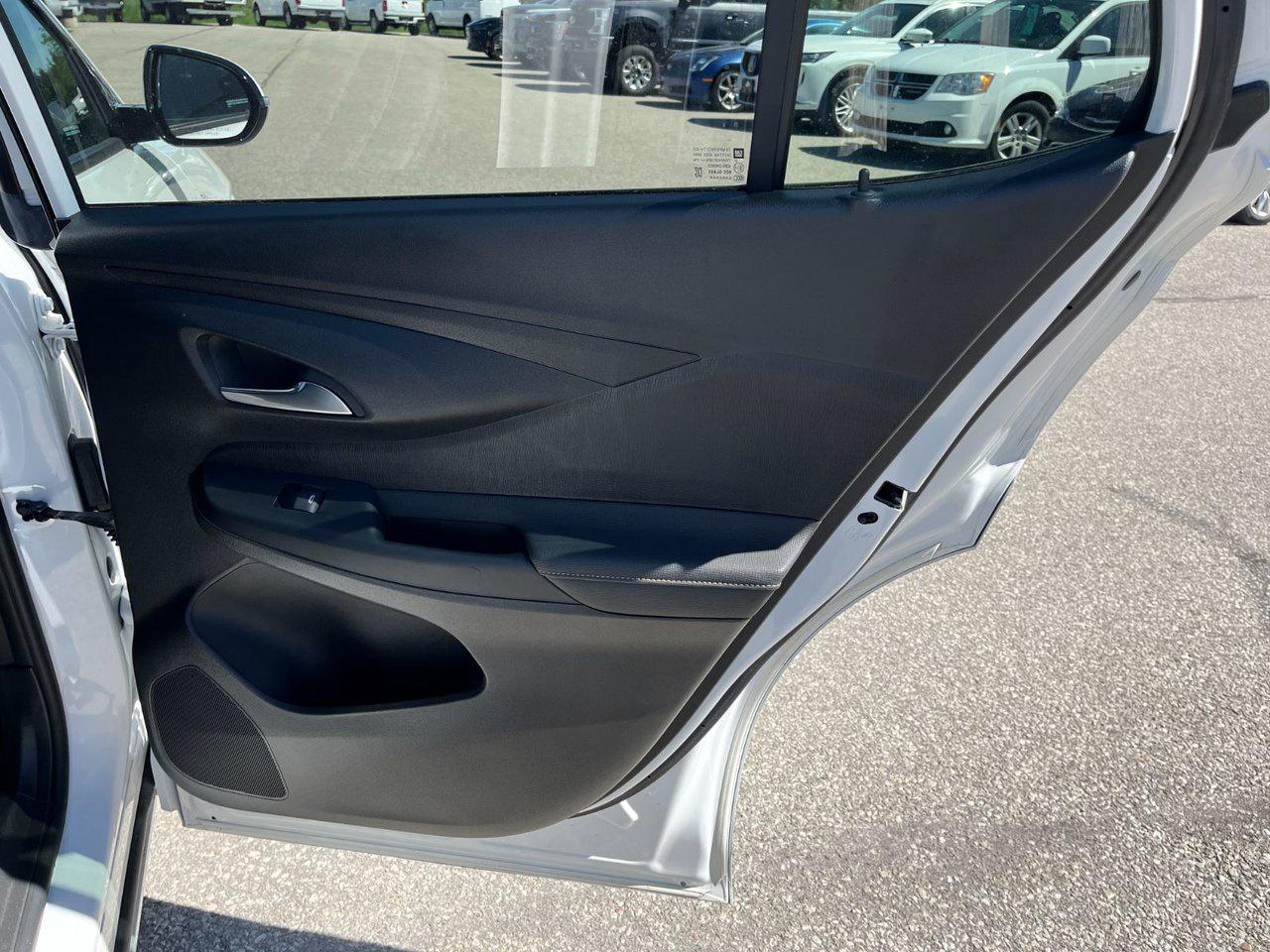2024 Buick Envista AVENIR FWD Photo