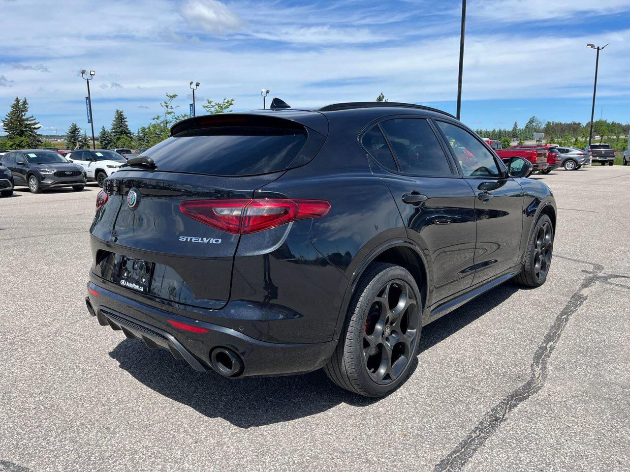 2023 Alfa Romeo Stelvio Veloce AWD Photo