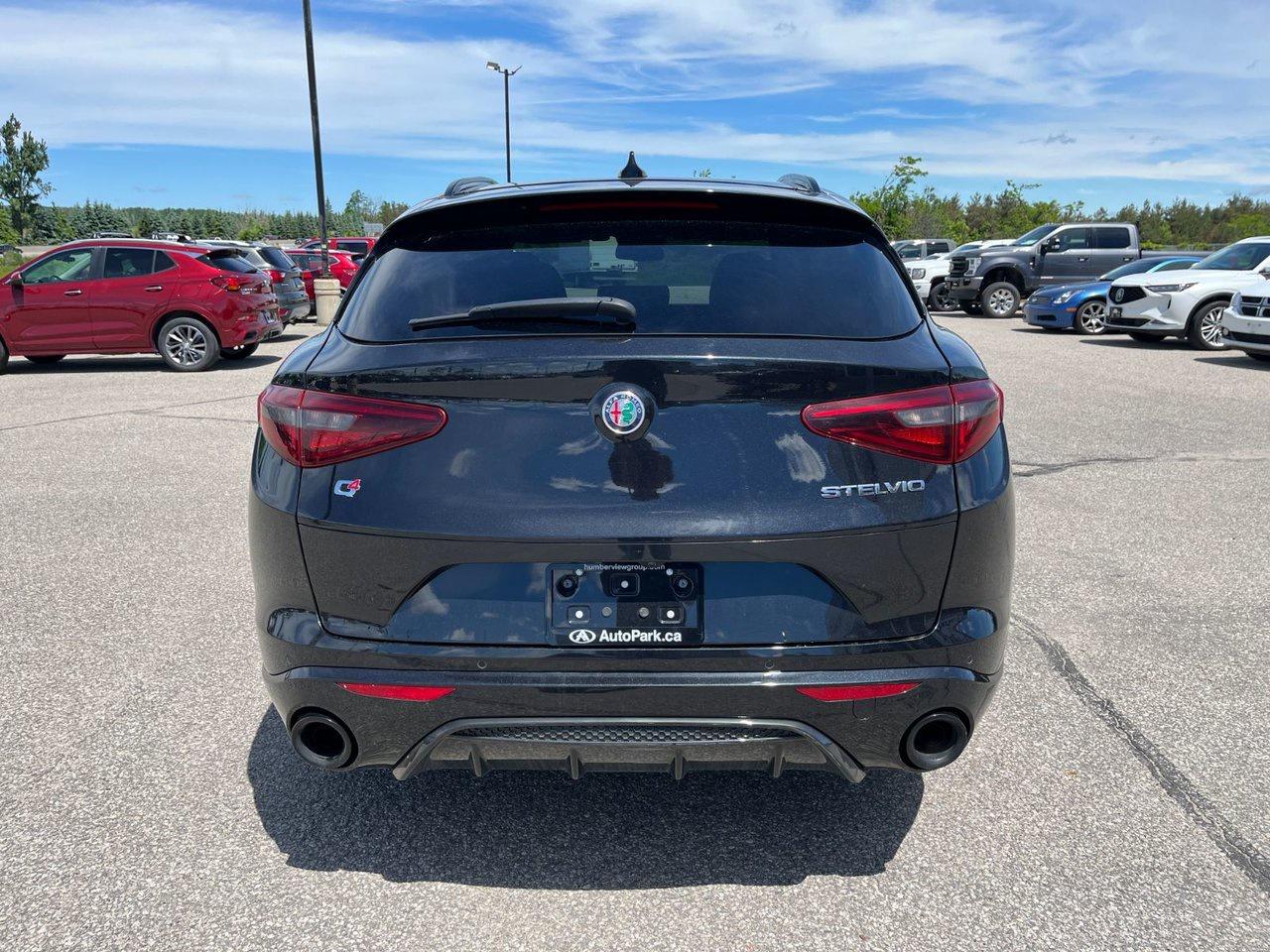 2023 Alfa Romeo Stelvio Veloce AWD Photo
