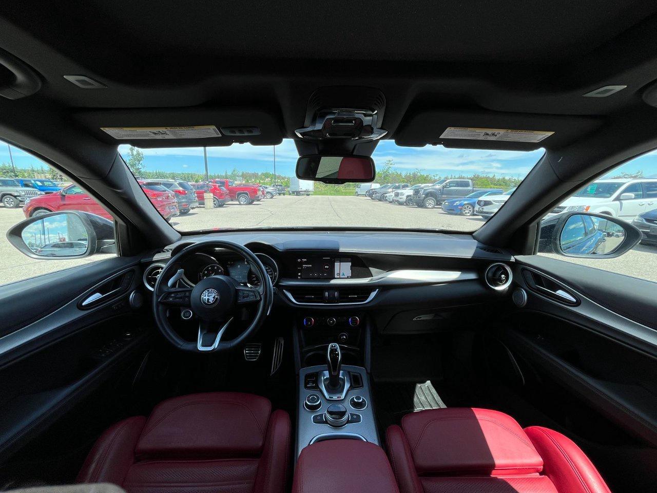 2023 Alfa Romeo Stelvio Veloce AWD Photo
