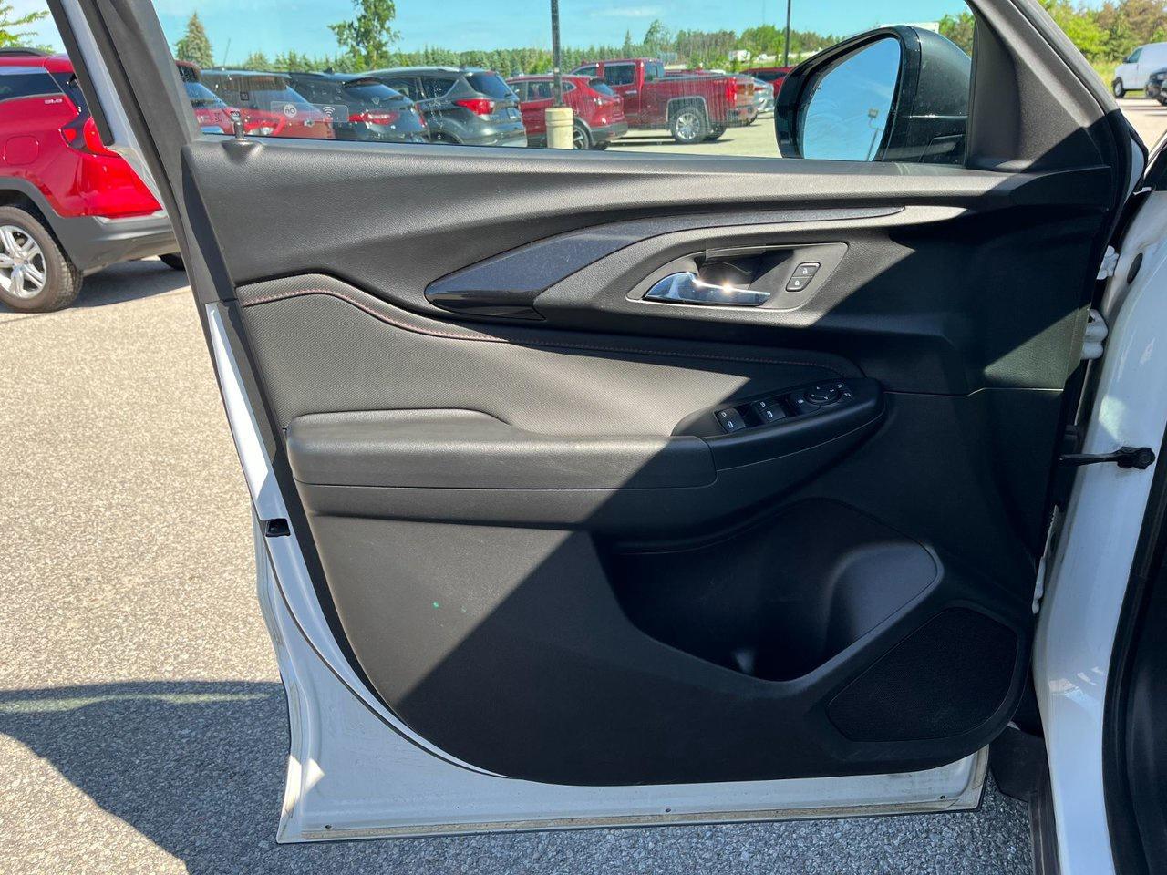 2022 Chevrolet TrailBlazer AWD 4dr RS Photo