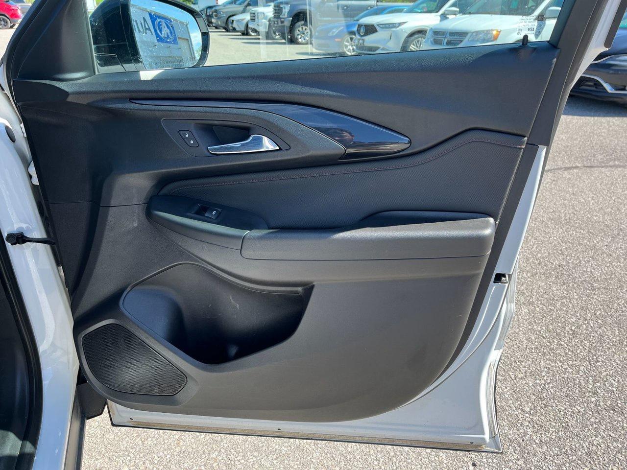 2022 Chevrolet TrailBlazer AWD 4dr RS Photo