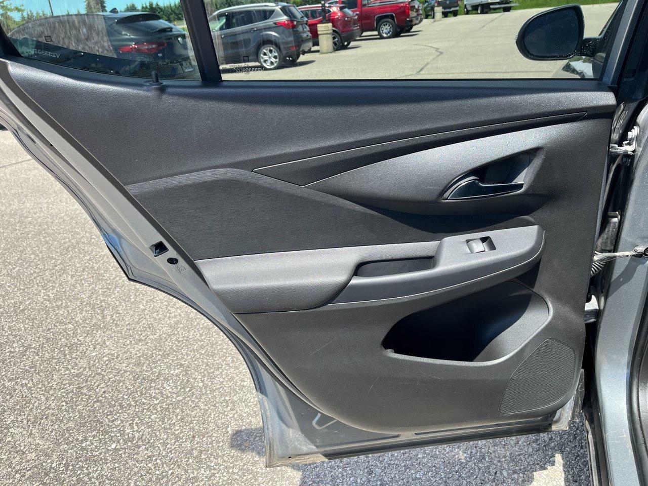 2024 Buick Envista FWD 4dr Preferred Photo