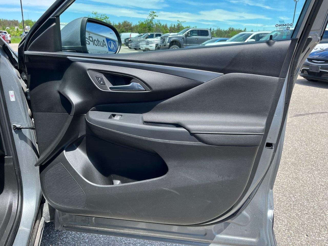 2024 Buick Envista FWD 4dr Preferred Photo