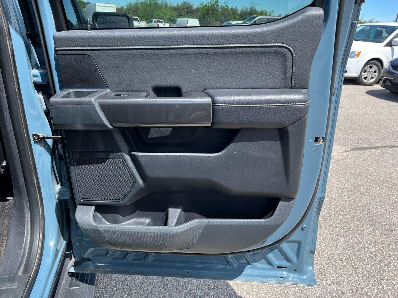 2023 Ford F-150 XLT 4WD SuperCrew 5.5' Box Photo