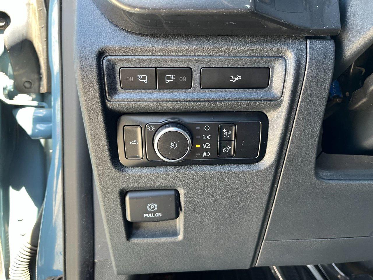 2023 Ford F-150 XLT 4WD SuperCrew 5.5' Box Photo