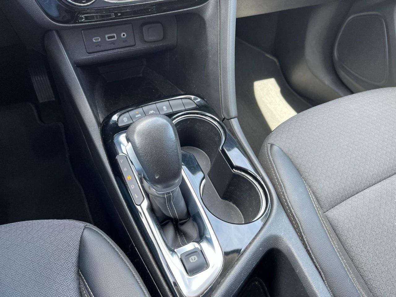 2022 Buick Encore GX AWD 4dr Select Photo