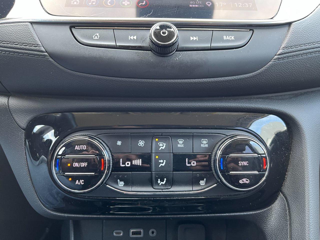 2022 Buick Encore GX AWD 4dr Select Photo