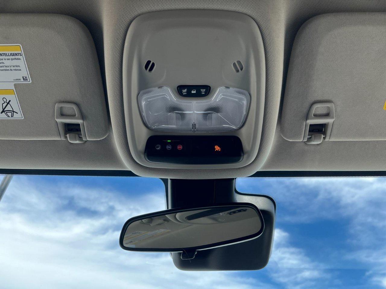 2022 Buick Encore GX AWD 4dr Select Photo